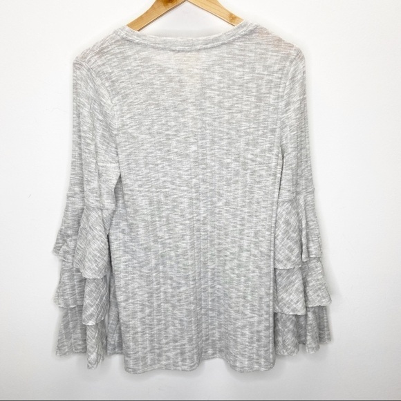 Blu Pepper Gray Ribbed Bell Sleeve Top Juniors Sz L - Picture 2 of 5